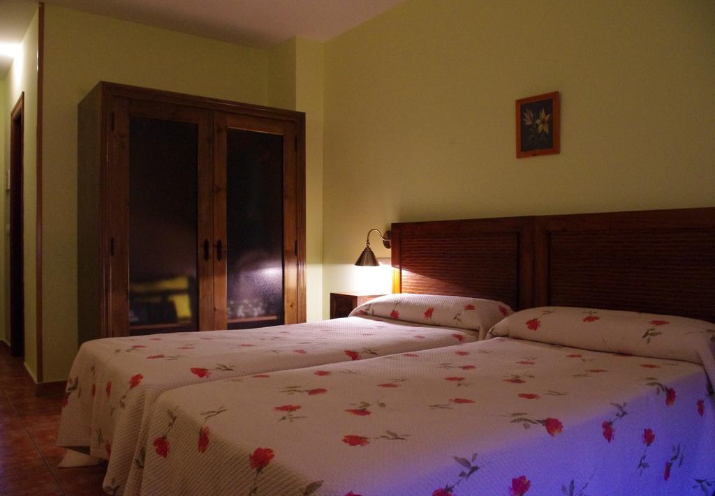 Hotel La Jara-Arribes Aldeadávila de la Ribera Habitación foto